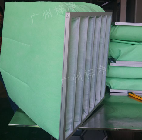 過濾棉袋式初效過濾器采用過濾棉縫制袋。